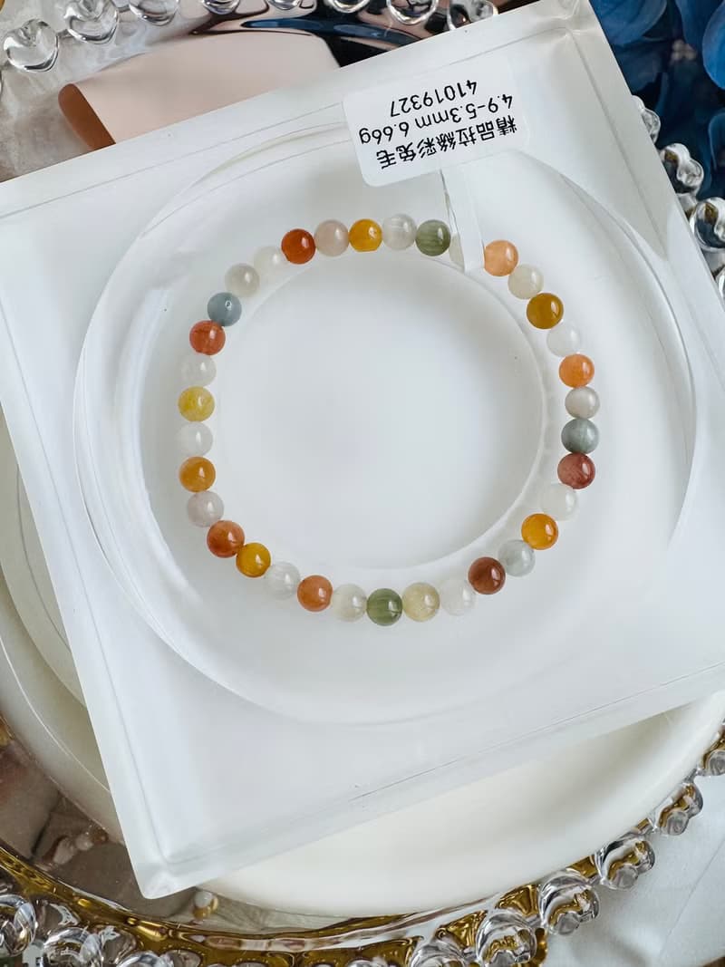 畢業級貓眼濃色彩兔毛水晶4.9-5.3mm6.66g滿順帶稀有灰兔毛