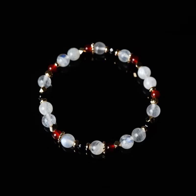 丹頂鶴 // 月光石紅瑪瑙黑瑪瑙 手鍊 // 內在平靜 好人緣 平安