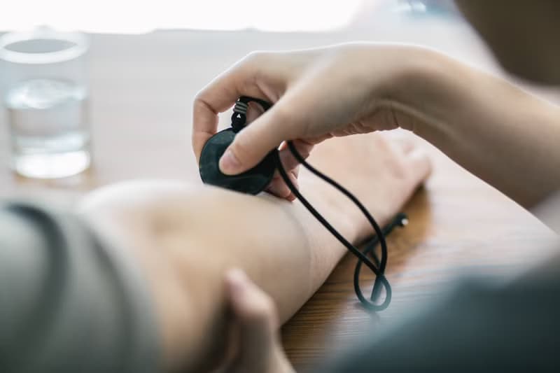 【墨玉】五行墨玉珮 (金) 刮痧按摩 / 玉項鍊 / 生日禮物