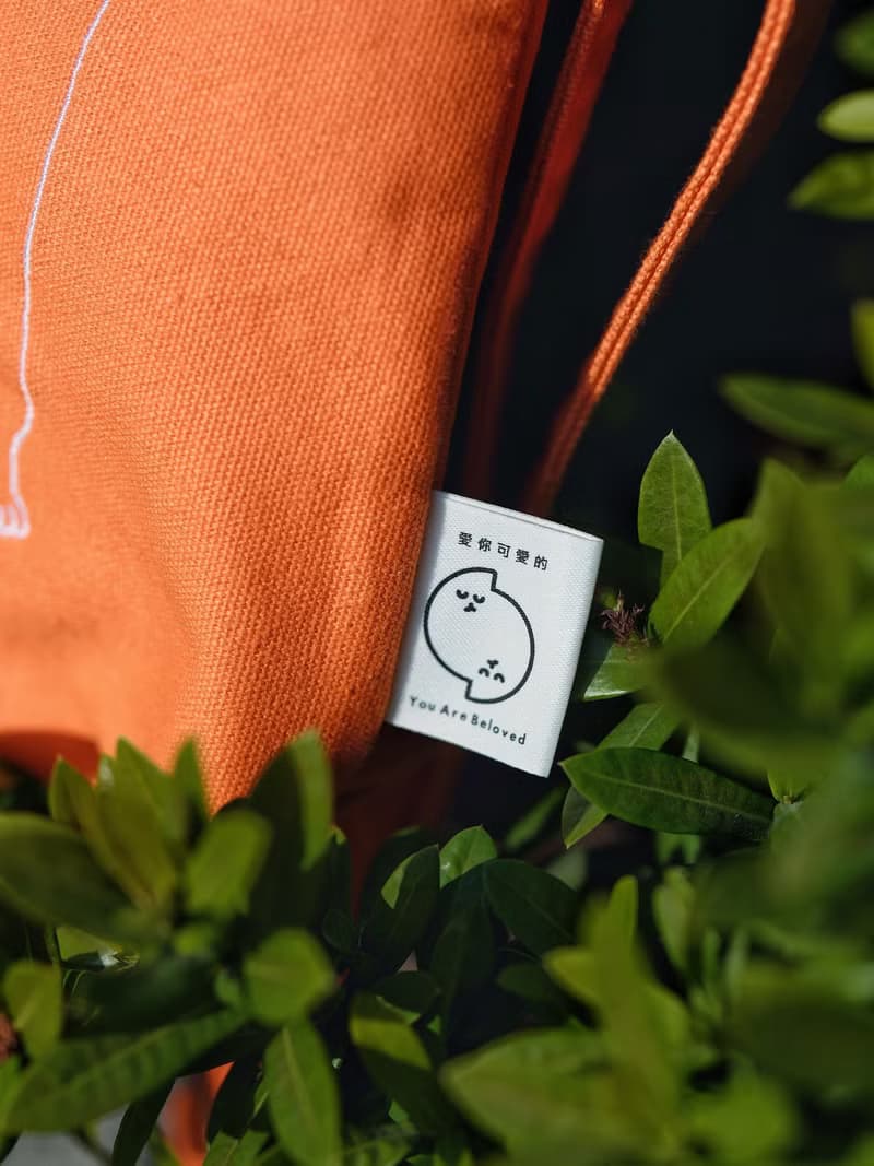 橙色伸長長貓刺繡斜孭袋