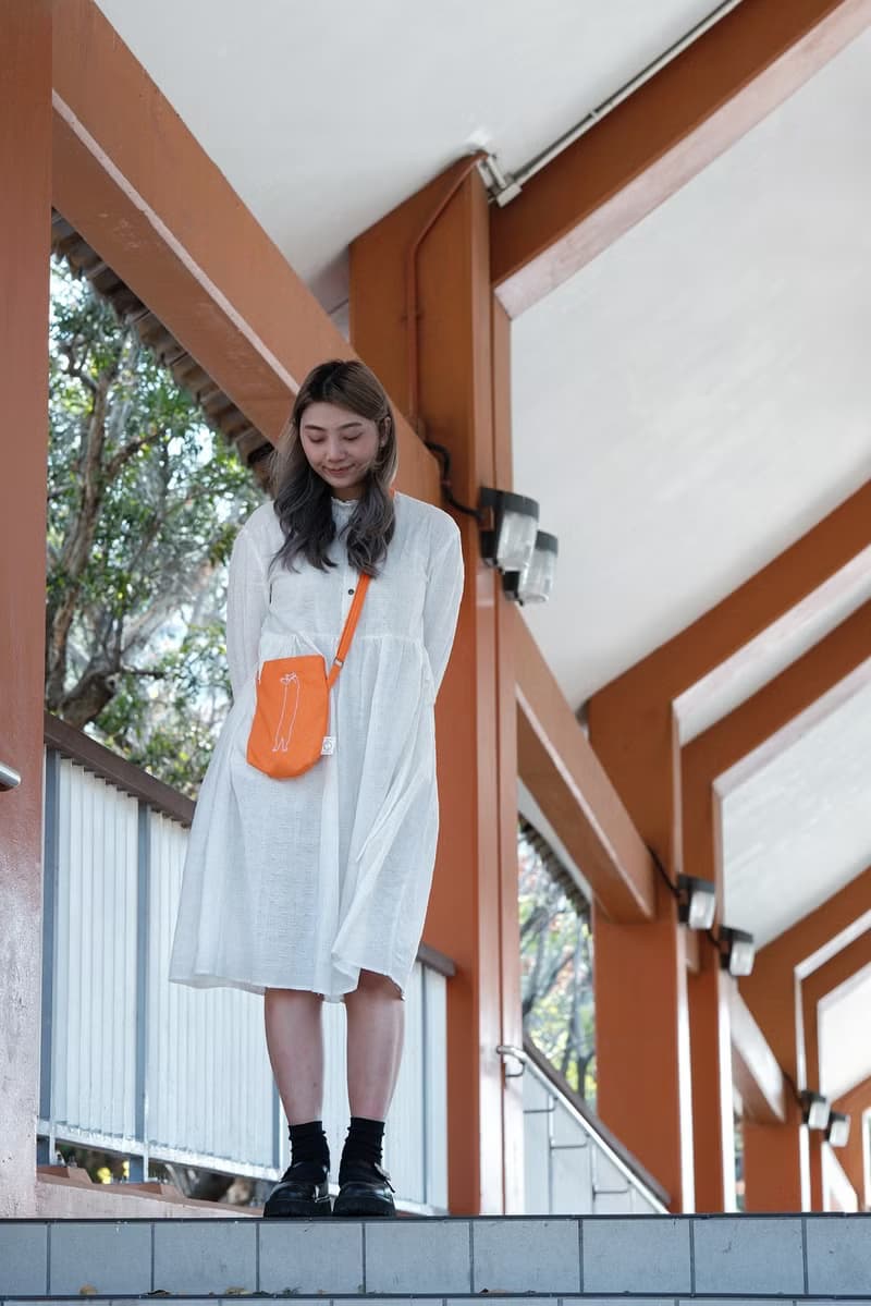 橙色伸長長貓刺繡斜孭袋