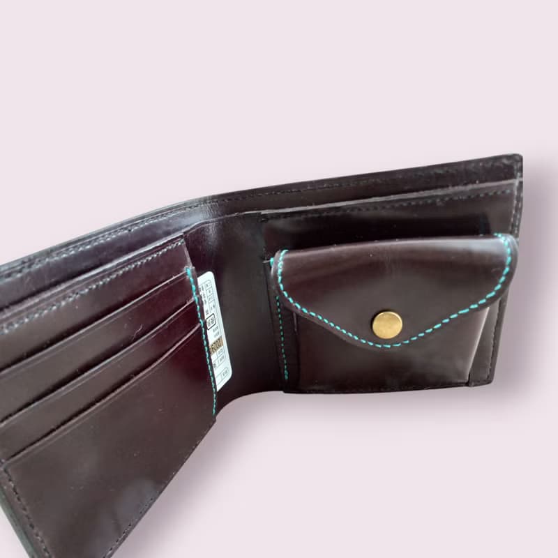 本革　手縫い　表　ブルーチェック　中　イタリアヌメ革　チョコレート色　手染め　二つ折り財布