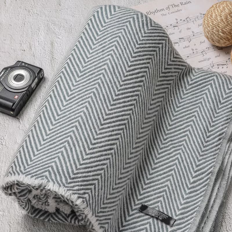 【毯子】喀什米爾羊毛大毯子/披肩 山形紋灰色 柔軟保暖