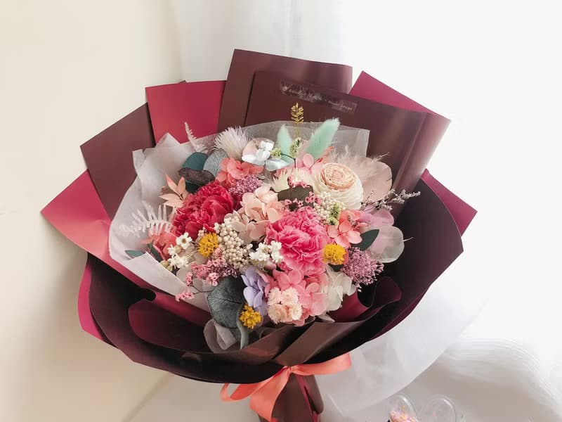 永生花 永生玫瑰花 康乃馨花束 母親節禮物 永生花束 生日禮物