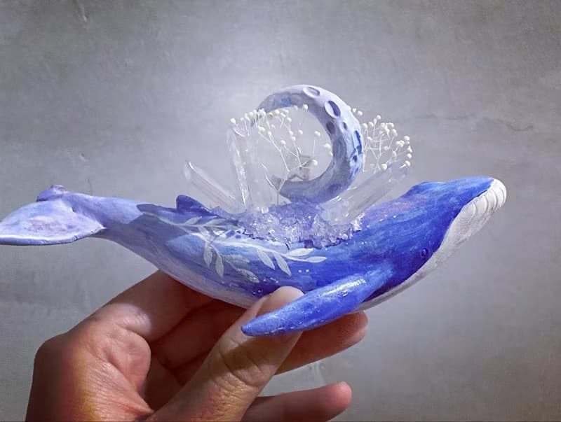 月亮小島鯨魚