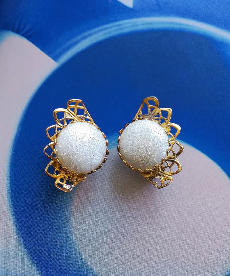 Vintage Jewelry 西洋古董飾品 FREIRICH 對稱 優雅白珠 夾式耳環