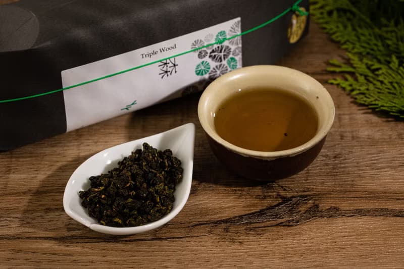 蒼灰古韻/森TripleWood~台灣烏龍茶~松柏長青茶~梔子花香
