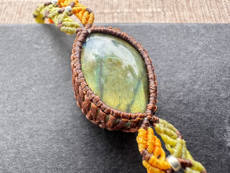 230454 Macrame 南美蠟線 拉長石 手鍊
