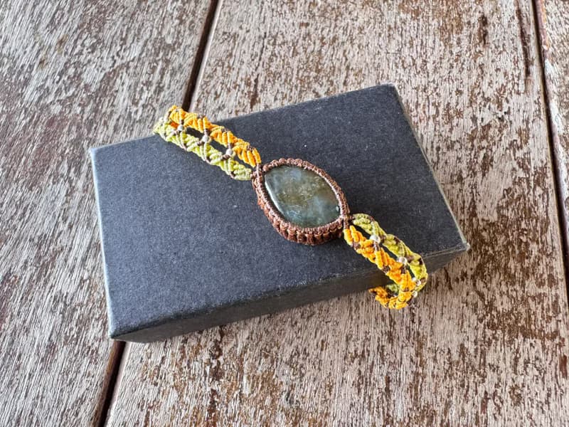 230454 Macrame 南美蠟線 拉長石 手鍊