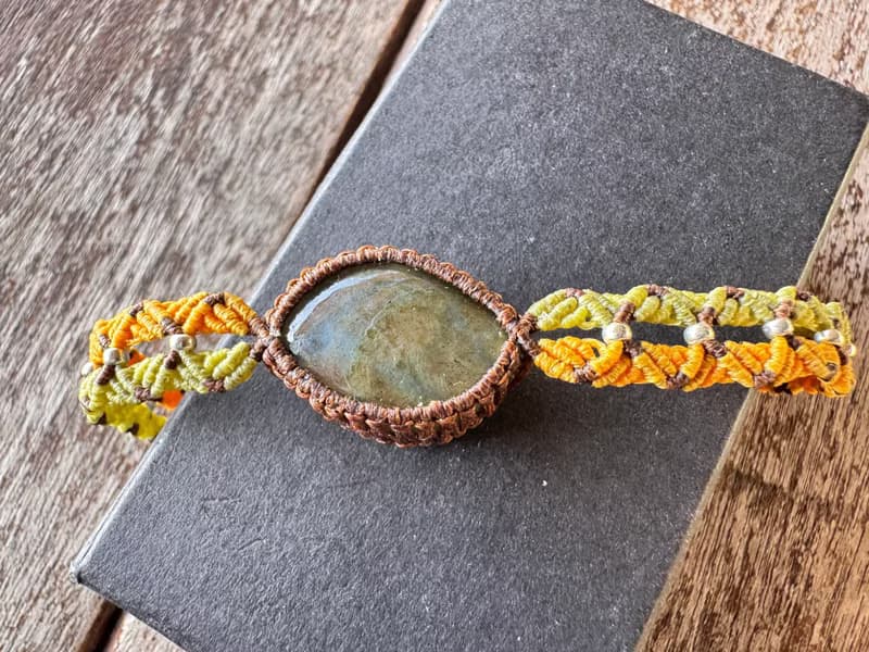230454 Macrame 南美蠟線 拉長石 手鍊