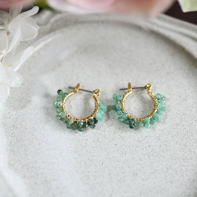 オリジナル 梅シリーズ エメラルドの フープピアスの 5月誕生石　両耳用 大