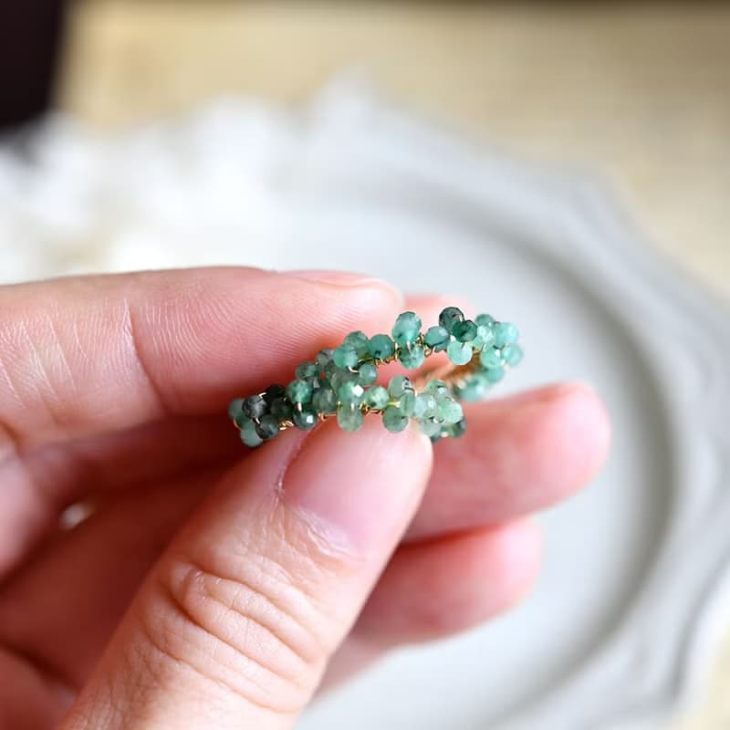 オリジナル 梅シリーズ エメラルドの フープピアスの 5月誕生石　両耳用 大