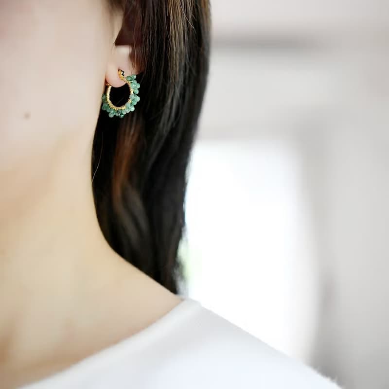 オリジナル 梅シリーズ エメラルドの フープピアスの 5月誕生石　両耳用 大