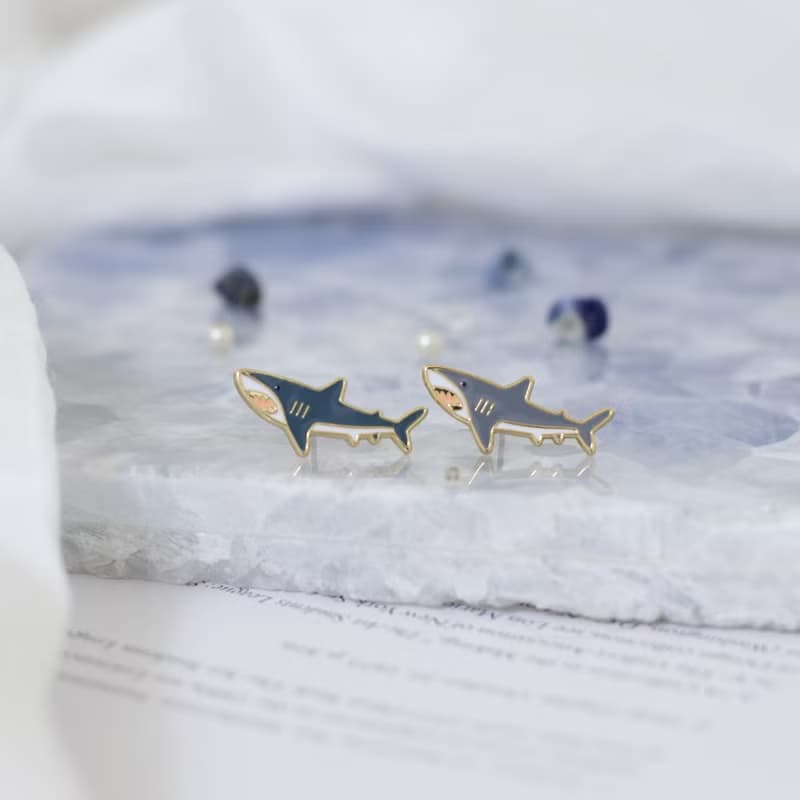 大白鯊 Great white shark 鯊魚 夾式耳環 醫療鋼針 生日禮物