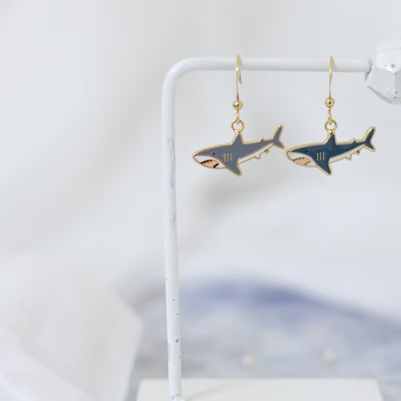 大白鯊 Great white shark 鯊魚 夾式耳環 醫療鋼針 生日禮物