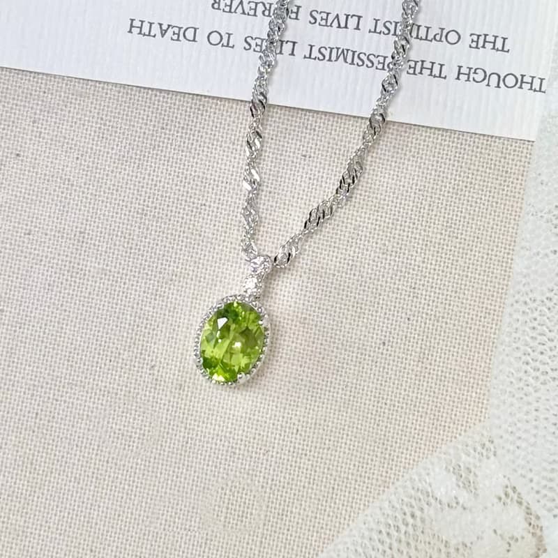 高品質橄欖石6x8mm-純銀項鍊-八月誕生石