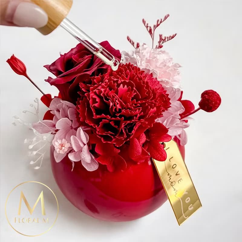 Cartier Mom法式高級感康乃馨香水花禮 (贈送5ml香氛油)