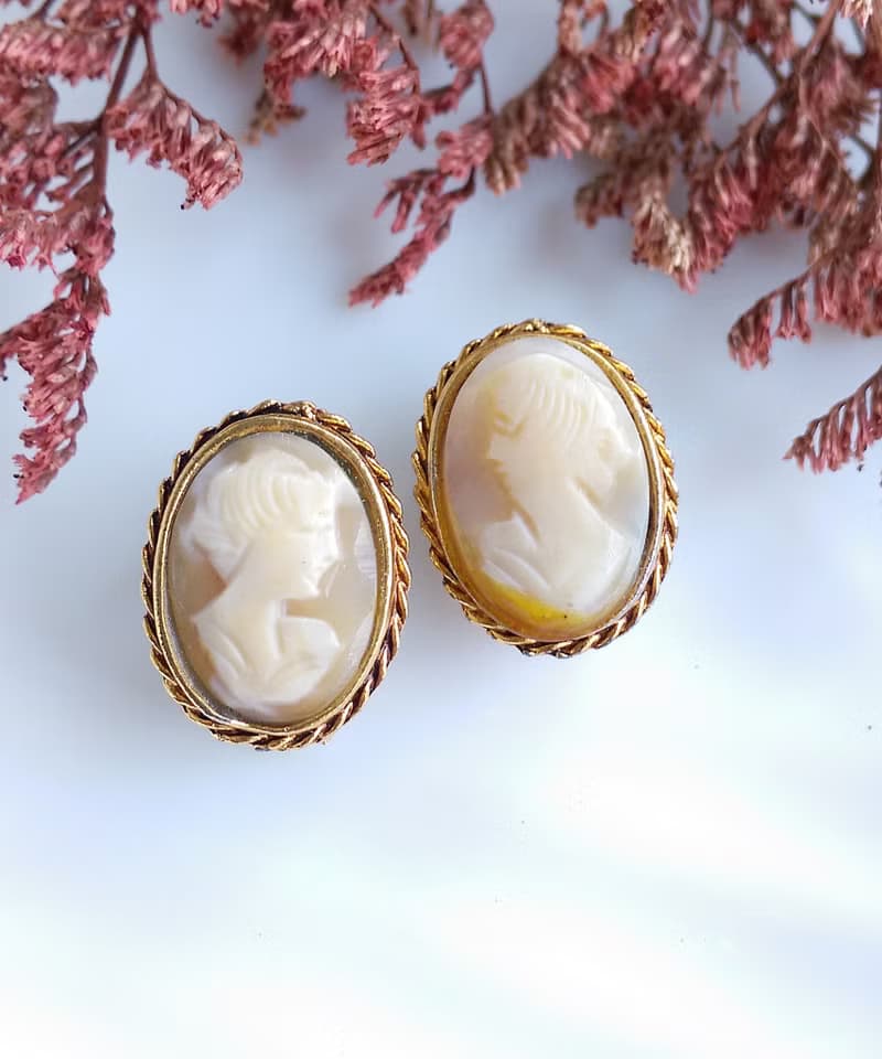 Vintage Jewelry 西洋古董飾品 CAMEO 手工 經典仕女 夾式耳環