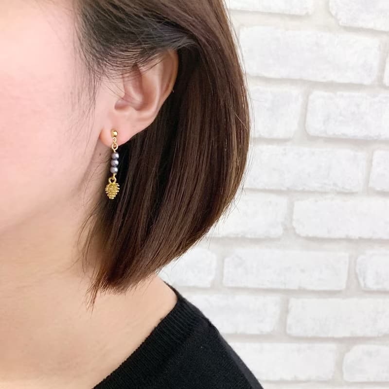 【福利品】松果白珍珠輕耳飾