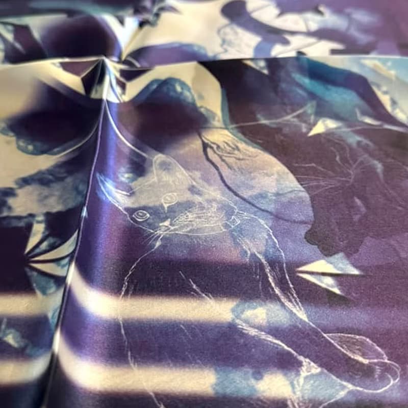 50cm角_silkscarf_藍猫柄のシルクスカーフ　ChristalART