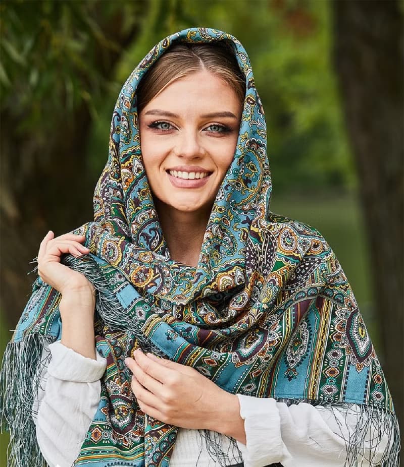 Pavlovo Posad Russian Shawl 100% Wool Scarf Wrap Silk Fringe 125x125 cm 598-52