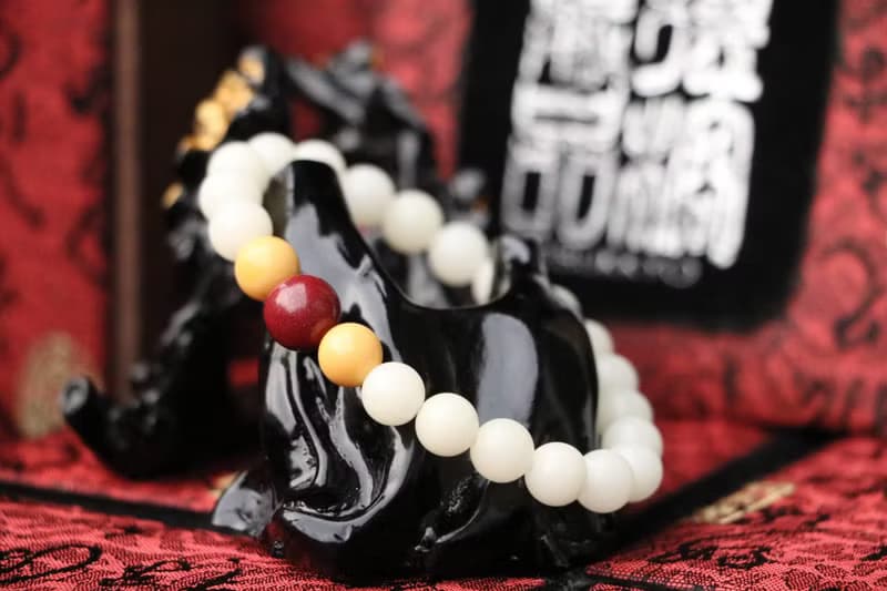 精工白玉菩提根 8mm 緬甸黃玉隔珠 硃砂 手珠 手鍊 飾品 菩提子