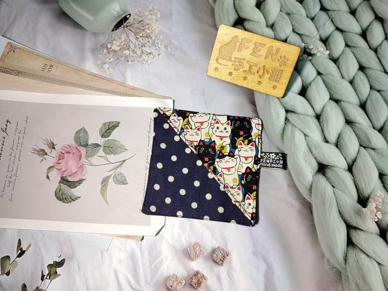 小物系列-厚棉款三角布書籤系列-彩色和風招財貓布書籤-布製書籤-