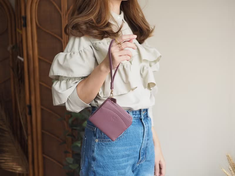 Anna (Grape): Mini wallet, short wallet, cow leather, Bifold Zipper, Purple