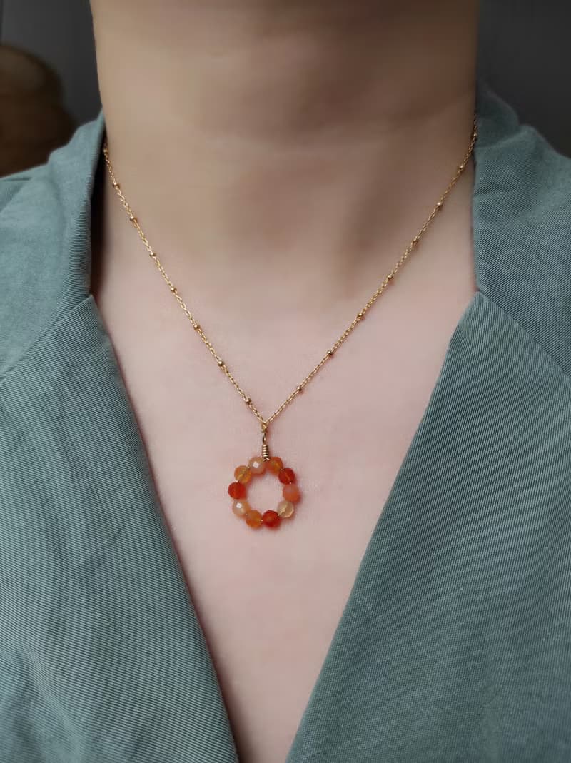 圓形吊墜 月光石或紅玉髓 美國進口14k包金鏈不褪色 母親節禮物