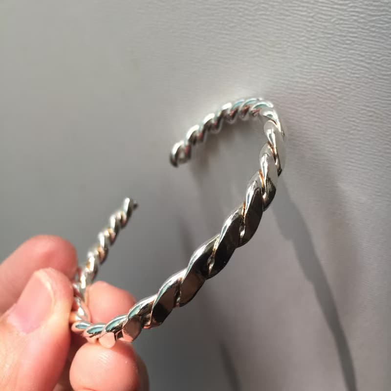 / 旋轉基因 / 粗扁麻花圈手環 母親節禮物
