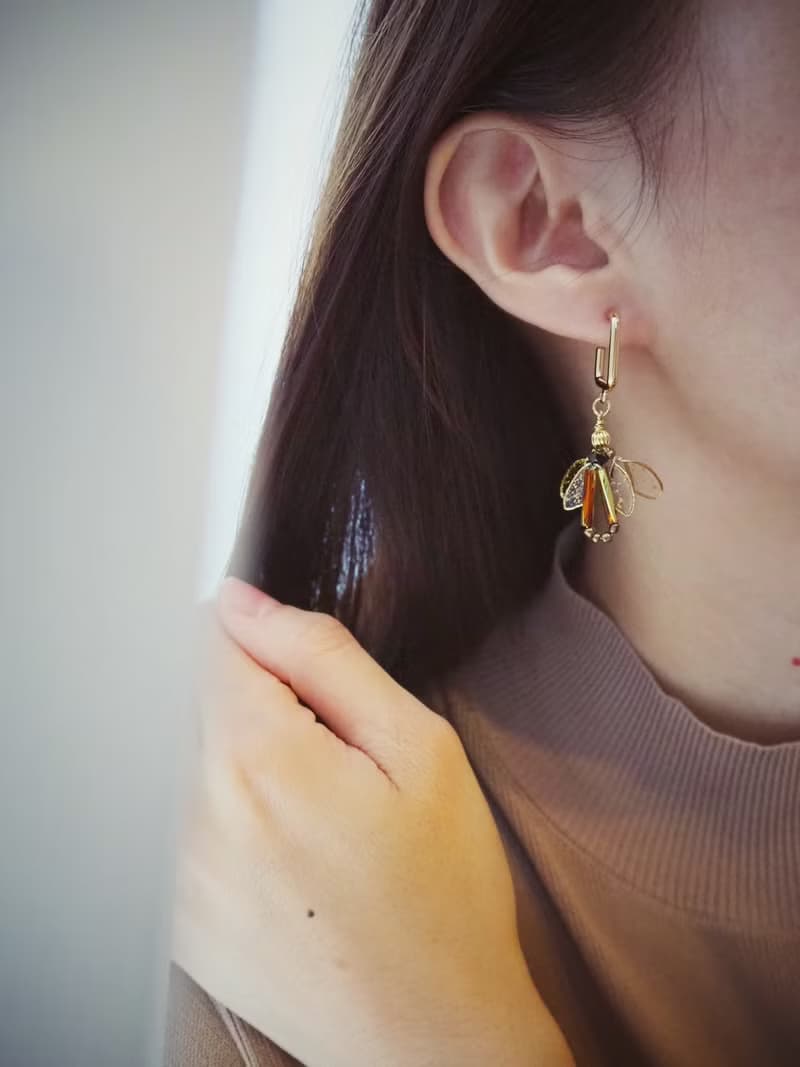 翩翩蜂采 蜜蜂造型樹脂耳環