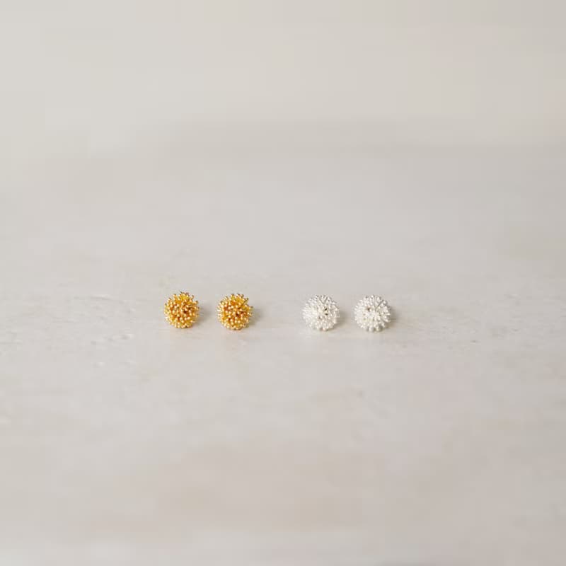 ボンボンピアス / イヤリングクリップ
