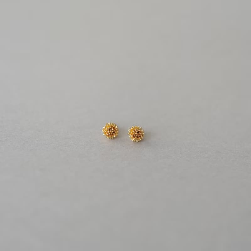 ボンボンピアス / イヤリングクリップ