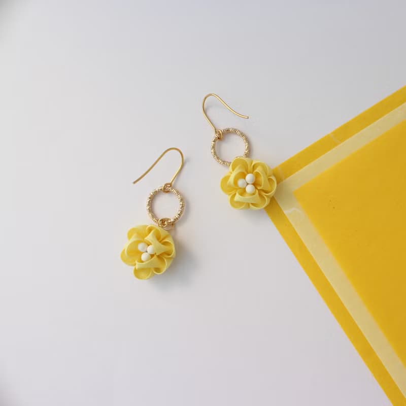 ピアス/ イヤリング　パステルイエロー