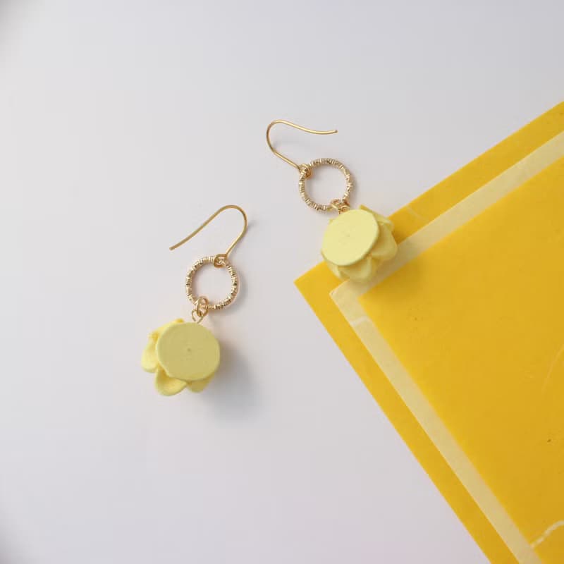 ピアス/ イヤリング　パステルイエロー