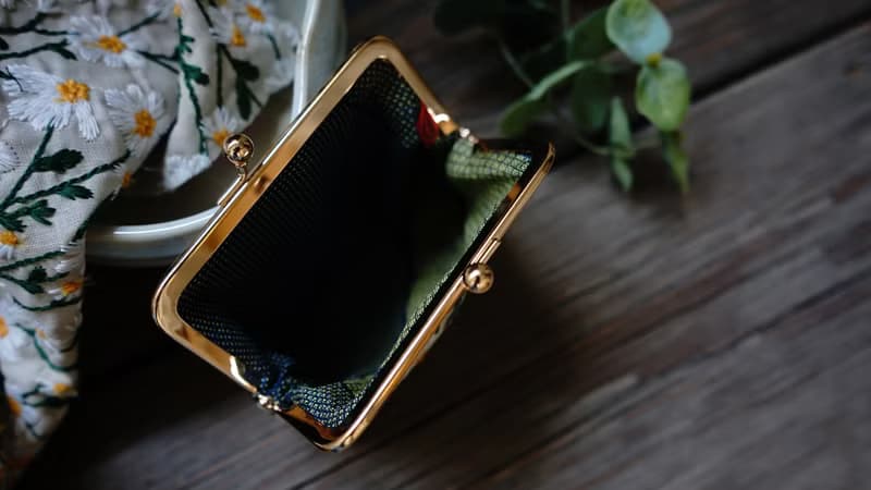 卡片收納/零錢包/口金包/刺繡/小花刺繡方形收納口金包