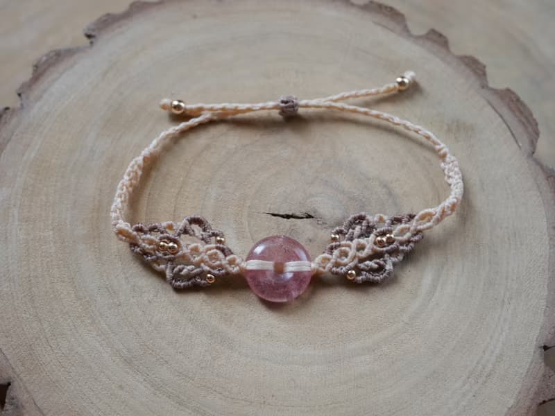 SS24~草莓晶 平安扣 l 蠟線 l 手工編織 l 手環