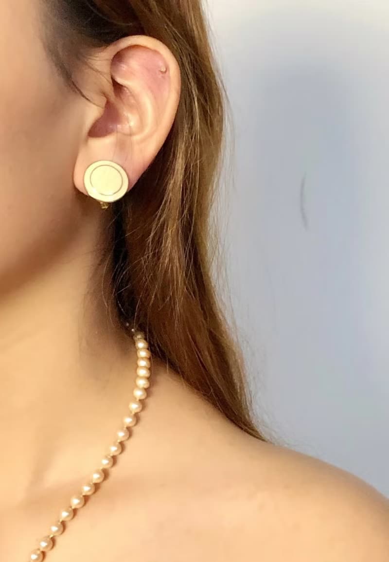 Vintage White Enamel Circle Clip On Earrings
