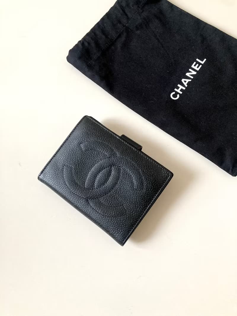 【母親節優惠】中古二手Chanel魚子醬黑色皮革口金中短夾銀錢包
