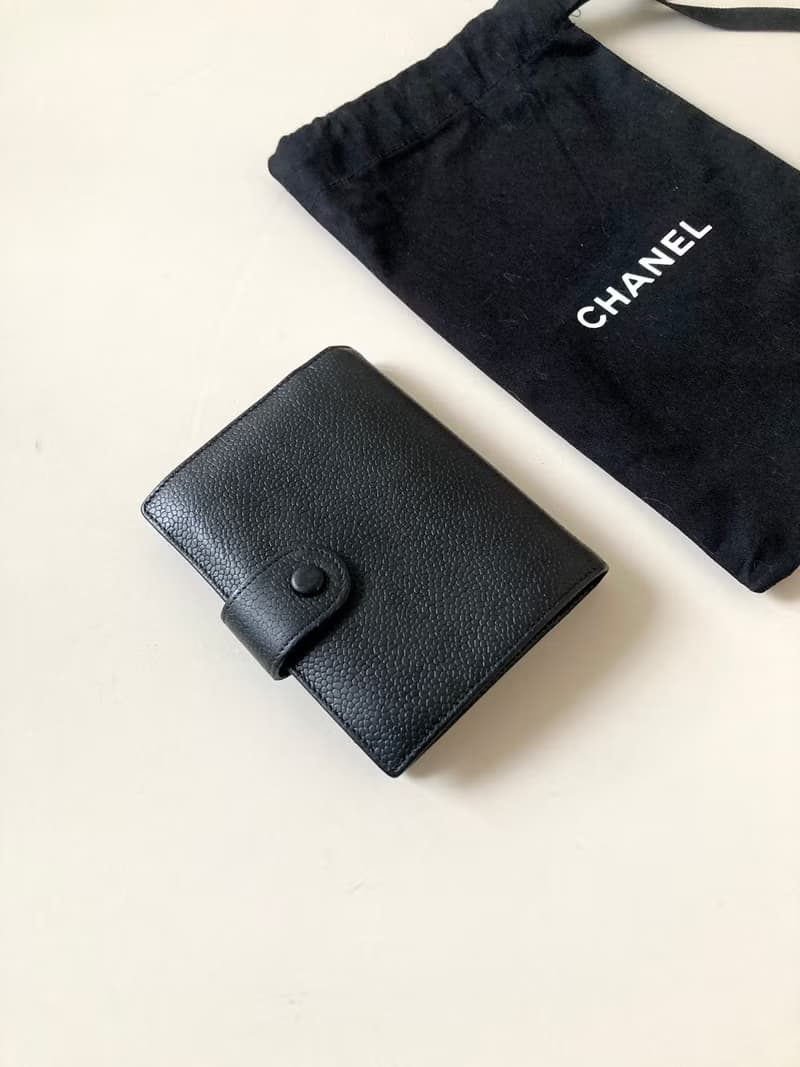 【母親節優惠】中古二手Chanel魚子醬黑色皮革口金中短夾銀錢包