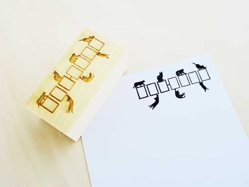 猫ちゃんシルエットの郵便番号枠はんこ　日本の郵便番号対応　Gift wrapping Christmas Gift