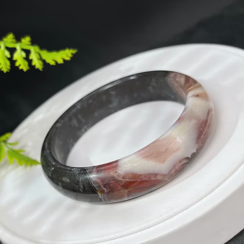 鐵皮南紅瑪瑙手鐲61MM 玉化紅白料鴻運當頭赤玉手環 古樸厚重