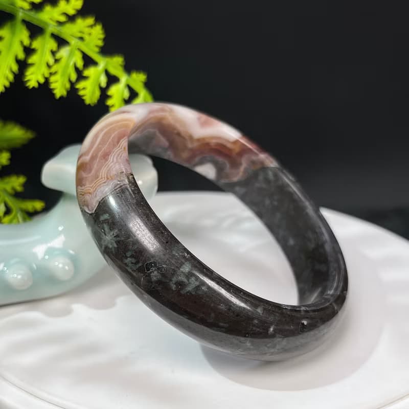 鐵皮南紅瑪瑙手鐲61MM 玉化紅白料鴻運當頭赤玉手環 古樸厚重