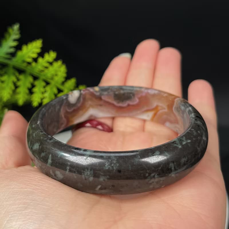 鐵皮南紅瑪瑙手鐲61MM 玉化紅白料鴻運當頭赤玉手環 古樸厚重