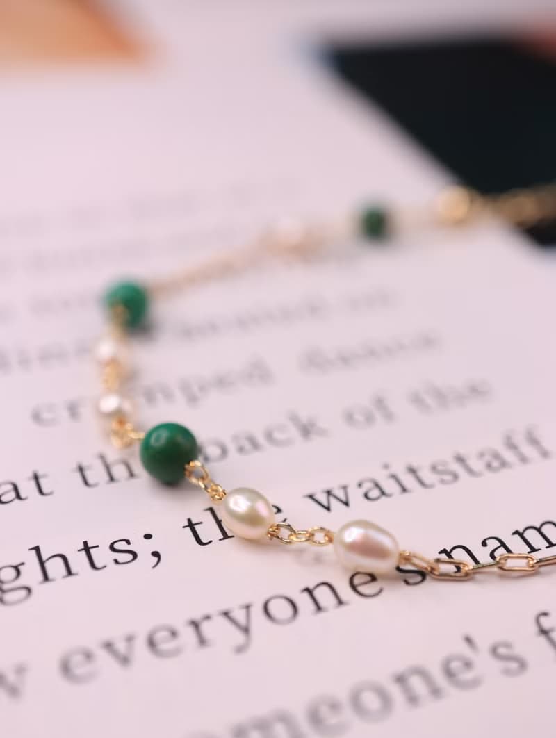 綠松石 × 強光小米珍珠  14K金鍊手鍊 細膩優雅的氣質之選