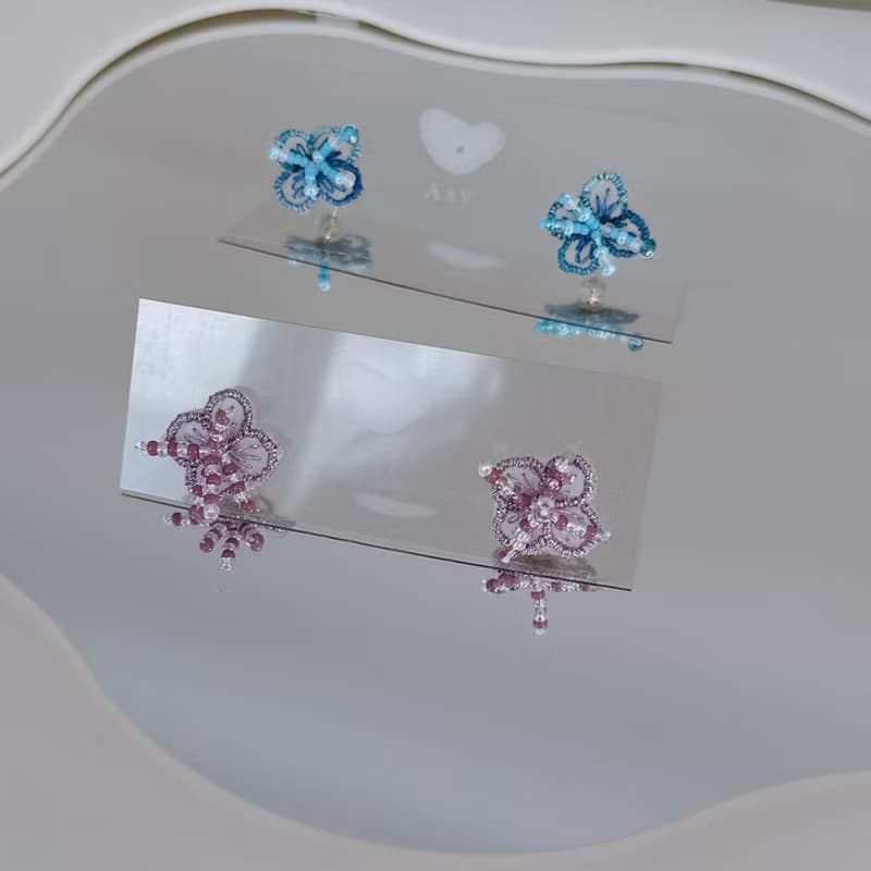 刺繡小花耳環(可改耳夾)