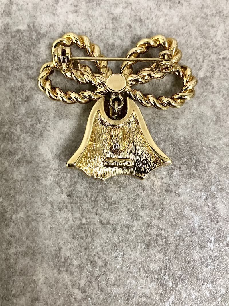 【 日本直送　名牌中古包 】Christian Dior クリスチャン ディオール ブローチ ゴールド ベル vintage ヴィンテージ j37x4j