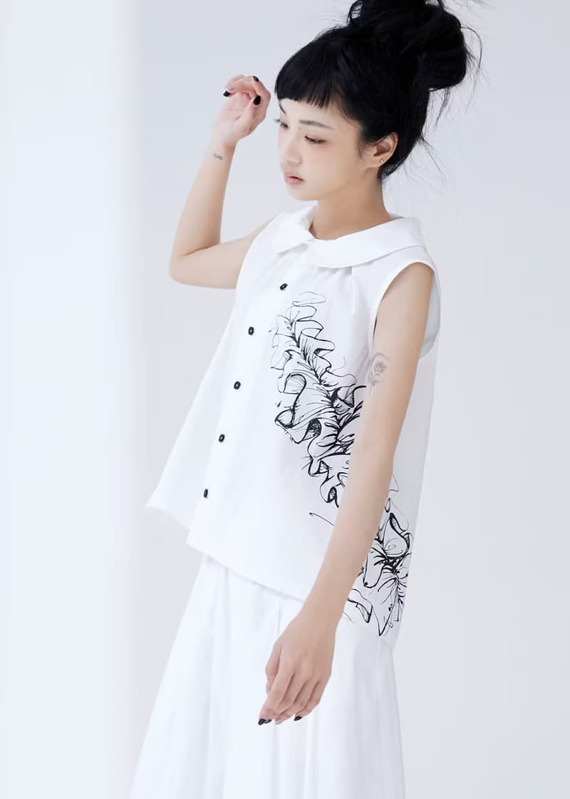 小露背無袖印花襯衫