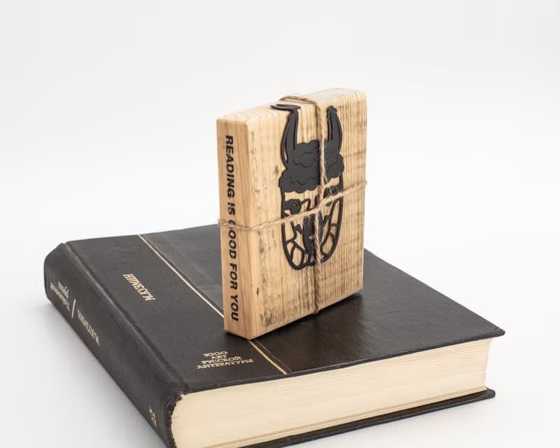 Novelty Metal Bookmark Llama, Small Bookish Gift for Book Lovers