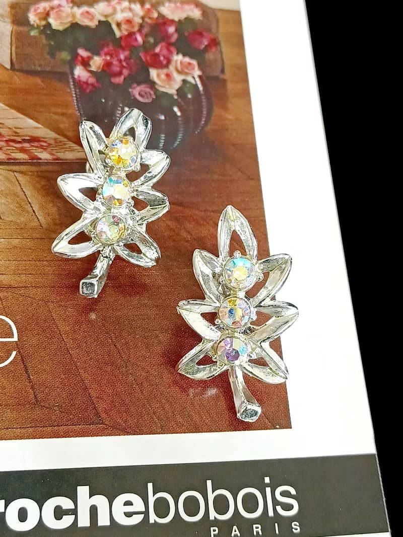 vintage jewelry  典雅葉形極光萊茵 夾式耳環